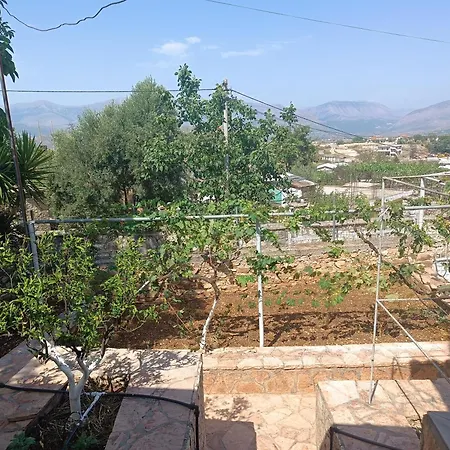 Villa Karathano *